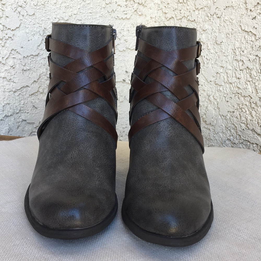 Eurosoft Faux Leather Gray Boots 9 - Picture 2 of 16